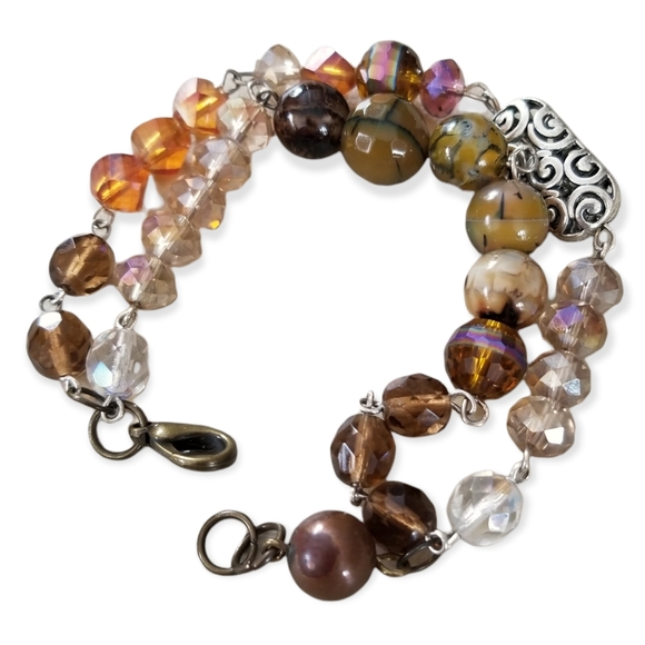 Hand Crafted Multi-Strand Semi-precious Stone and Crystal Beaded Bracelet - Picture 5 of 8
